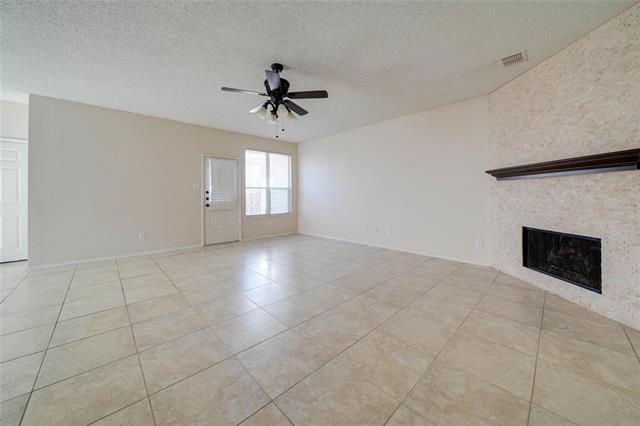 Building Photo - 1519 Westfield Ln