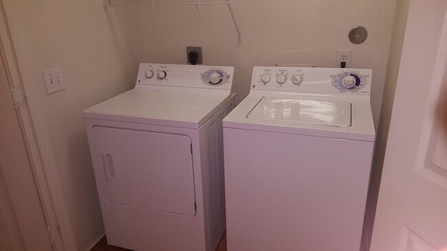 Washer & Dryer * 1 Year old front load washer & electric steam dryer. * Energy Saving, automatic pr - 23631 Twisting Falls Drive
