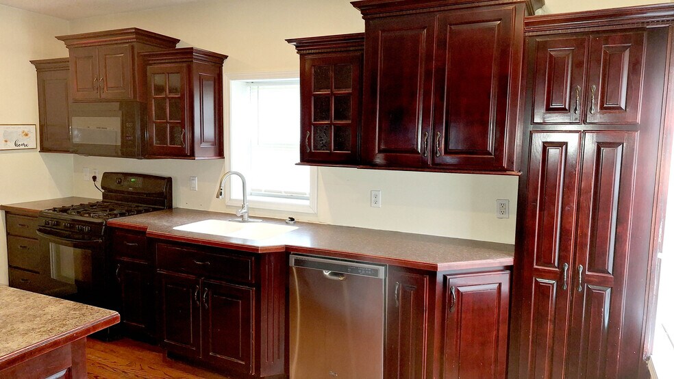 Primary Photo - 1305 Unity St