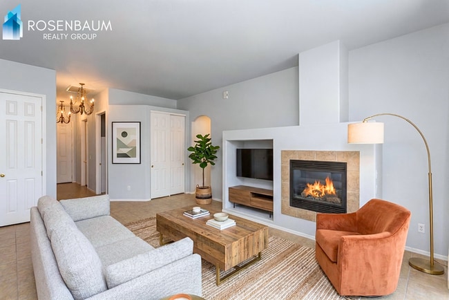 Building Photo - 6813 E Falon Ct