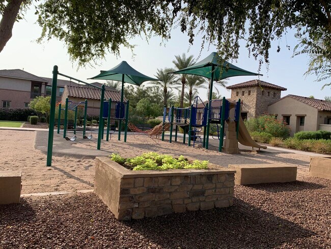 Building Photo - 3854 E Sabra Ln