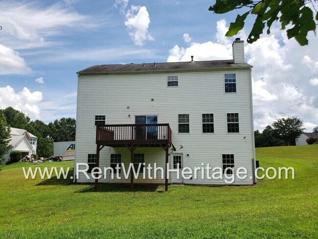 Building Photo - 179 Parkview Ln