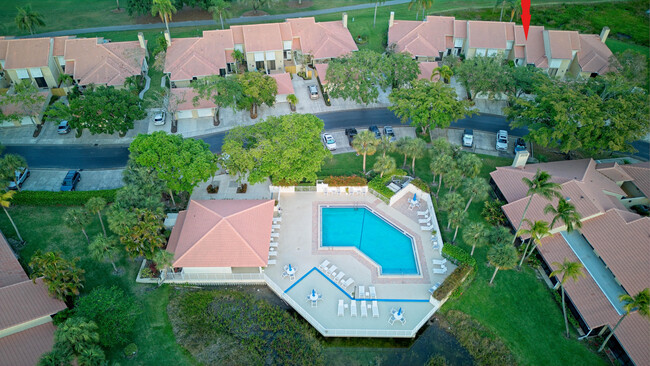 Primary Photo - 257 Old Meadow Way