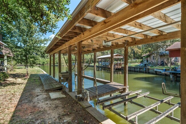 Building Photo - 124 Timbo Trail