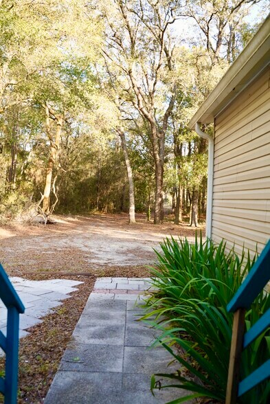 Building Photo - 29205 Saddle Oaks Ln