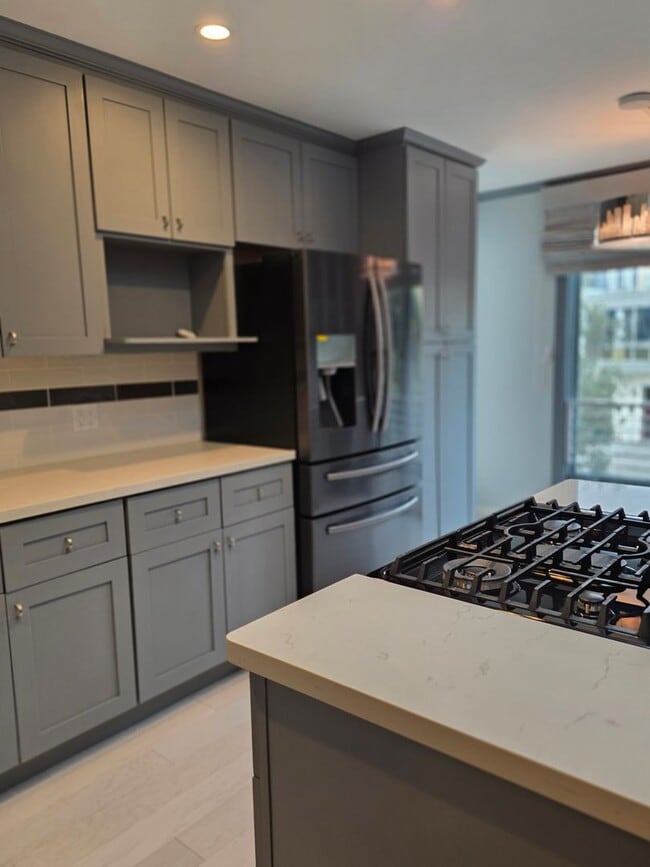 Building Photo - Remodeled Home 2 Blocks from Ocean Beach