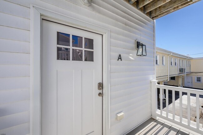 Building Photo - 24 S Washington Ave