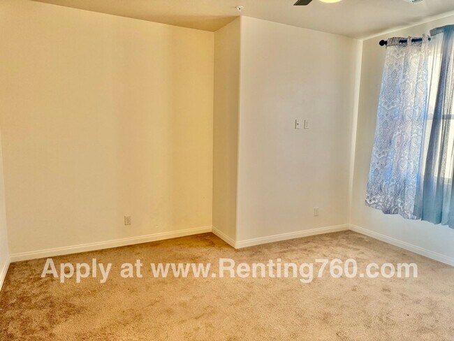 Building Photo - 4 Bedroom Home with Solar Panels and EV Ch...
