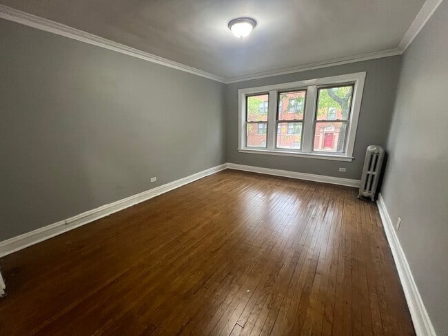 Building Photo - 1256 W 83rd St