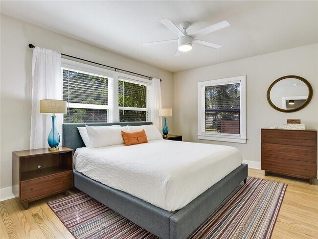 Building Photo - 3304 Robinson Ave