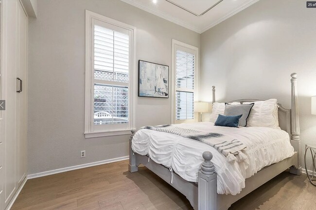 Building Photo - 2578 California St