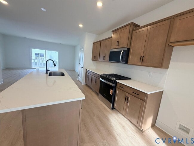 Building Photo - 15375 Sunray Aly