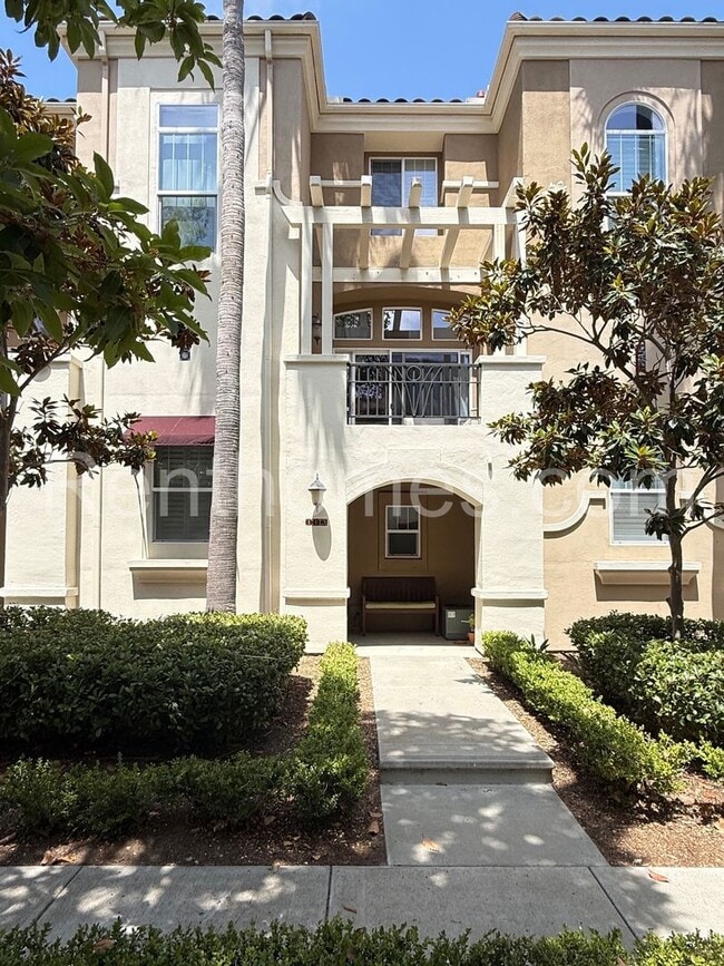Building Photo - 2760 Farragut Rd