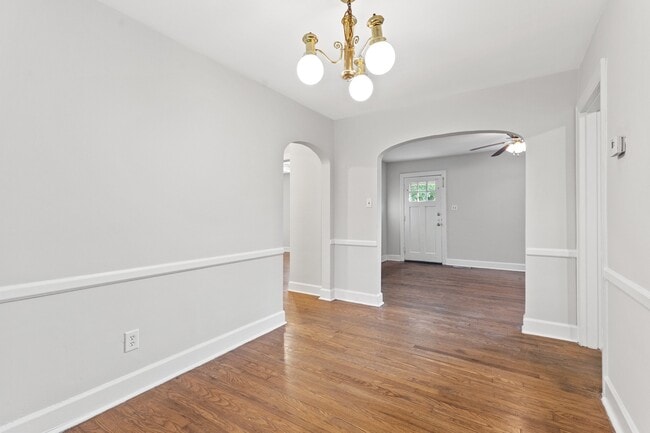 Building Photo - 1617 Liberty Rd