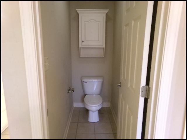 Building Photo - 31 Congressional Dr