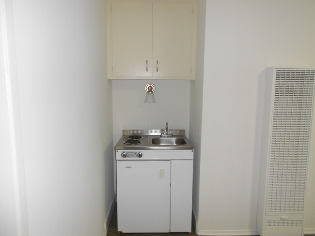 Floorplan - 3721 Midvale Ave