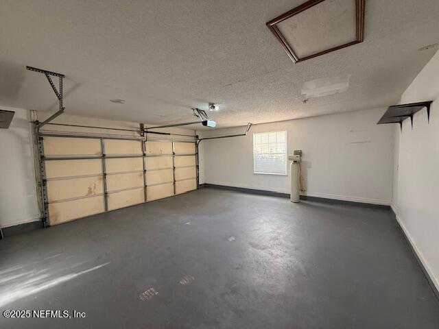 Building Photo - 12947 Tree Wy Ct N