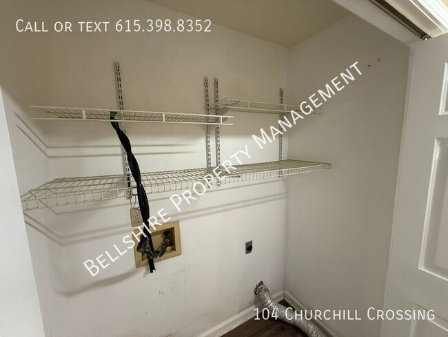 Building Photo - 104 Churchill Xing