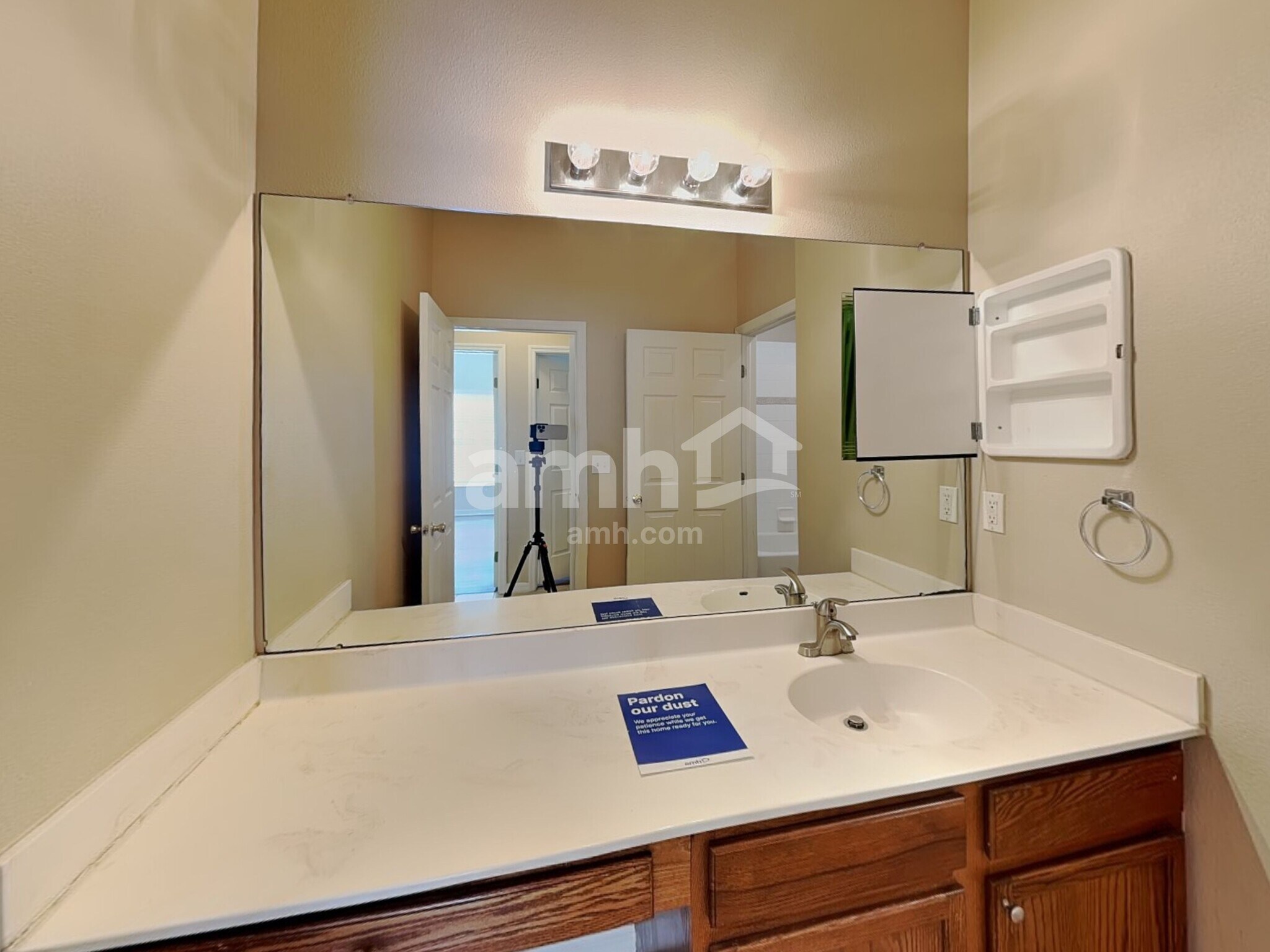 Building Photo - 7529 Dragon Fly Loop