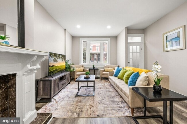 Building Photo - 930 N 30th St