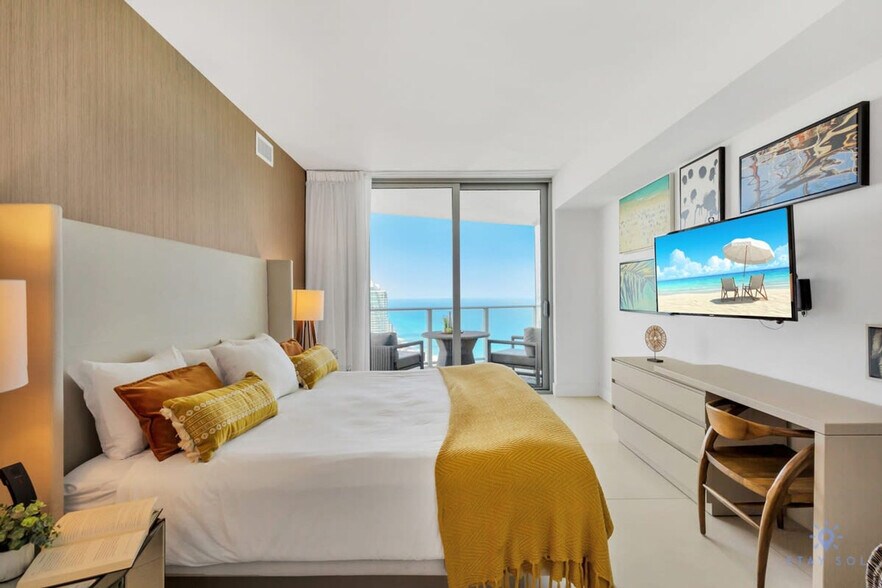 Building Photo - 4111 S Ocean Dr