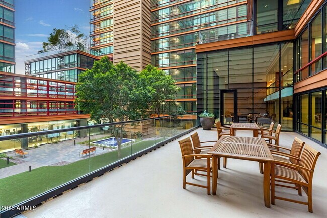 Building Photo - 4808 N 24th St