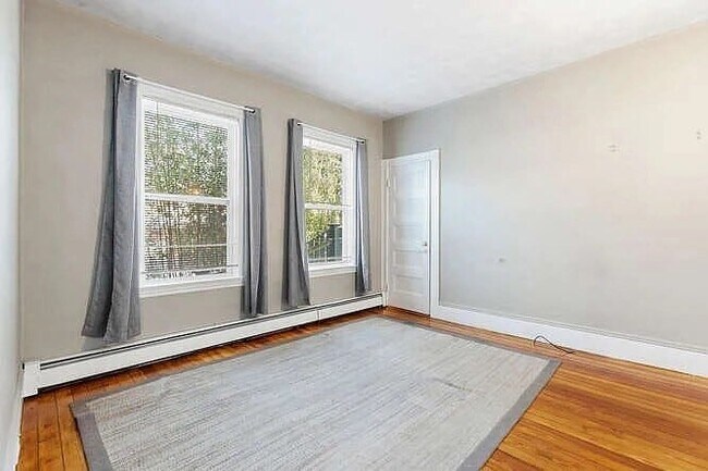 Building Photo - 46 Quincy St