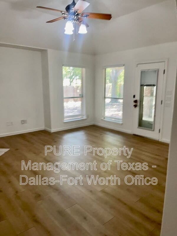Building Photo - 3507 Blue Forest Dr