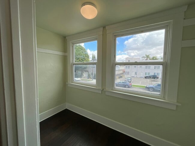 Building Photo - 17 Bonito Ave