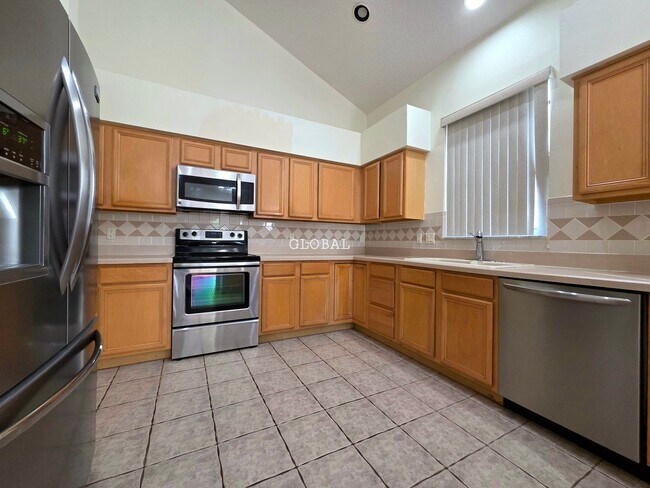 Building Photo - Spacious 4-Bedroom Home Available Now at Phillips Oaks!