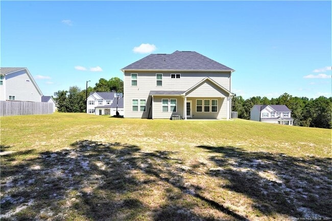 Building Photo - 113 Nairn St