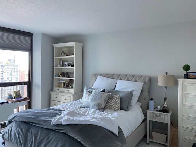 Building Photo - 400 N La Salle Dr