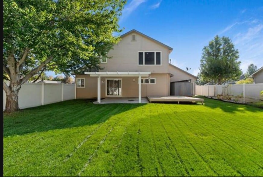 Building Photo - 5073 N Dove Ridge Pl