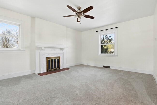 Building Photo - 1 Fox Hill Dr