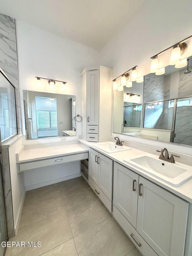 Building Photo - 13912 Garforth Ave