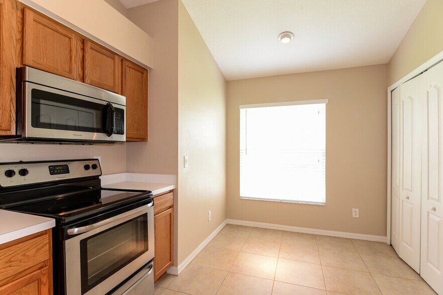 Building Photo - 3844 Judson Dr