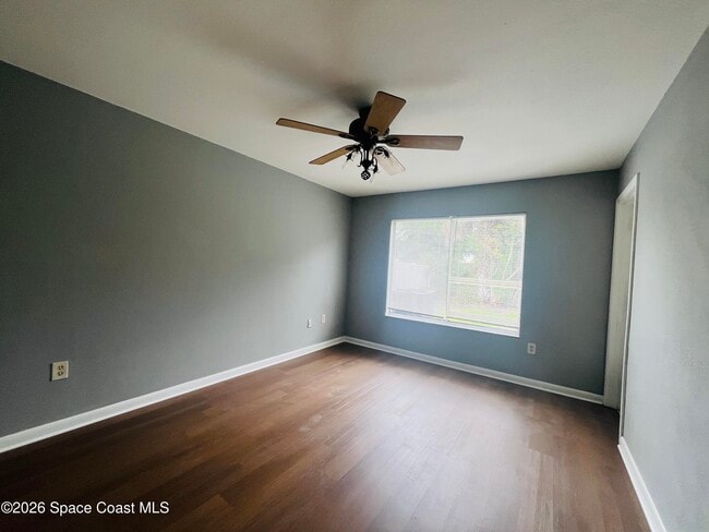 Building Photo - 217 Manth Ave