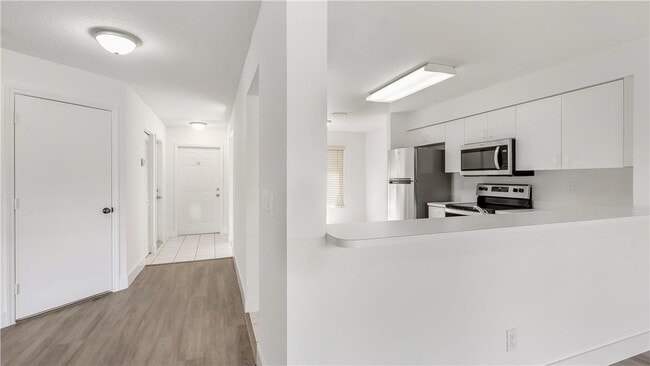 Building Photo - 1723 SW 109th Ter