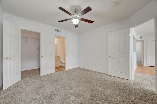 Building Photo - LOCATION! LOCATION! LOCATION! Move-in ready 2-bedroom condo in Centennial Hills!