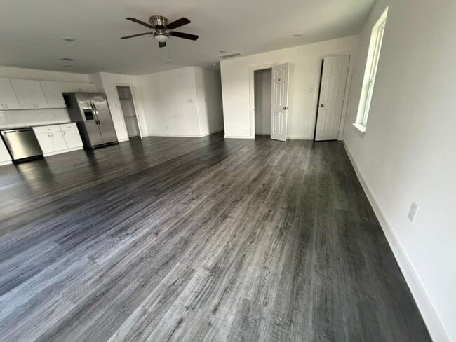 Building Photo - Brand New Home!