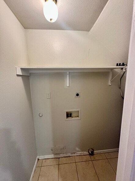 Building Photo - 768 Avondale Ave