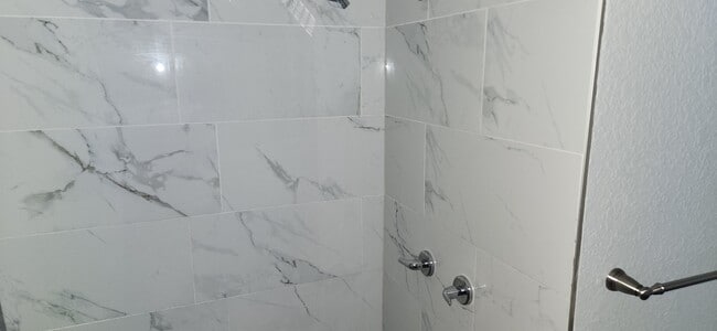 Building Photo - 1204 S 18th St