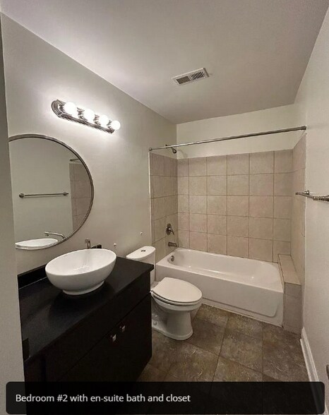 Building Photo - 521 N Graham St