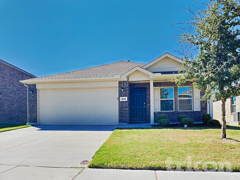 Building Photo - 1805 Westfall Dr