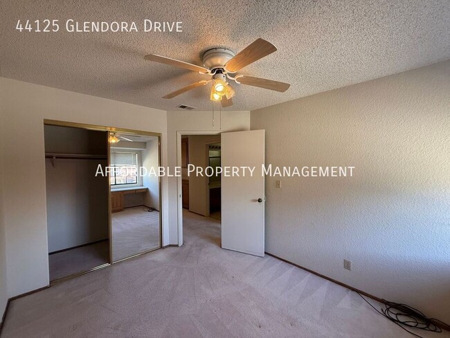 Building Photo - 44125 Glendora Dr