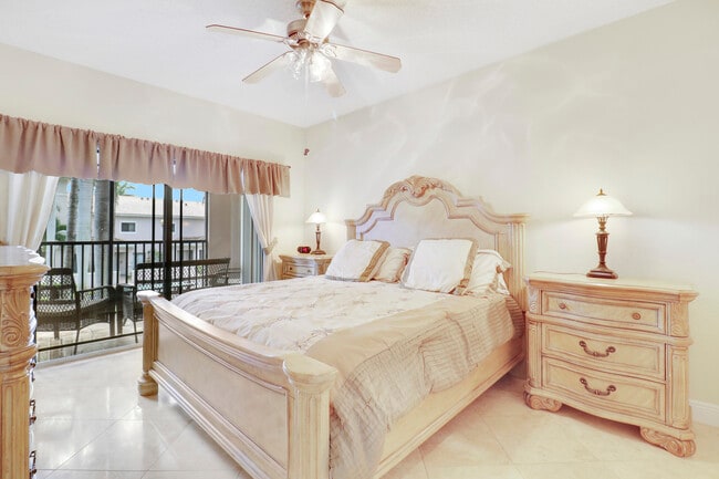 Building Photo - 2802 Sarento Pl