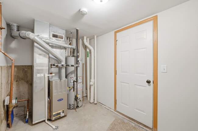 Building Photo - 1472 Cambria Dr