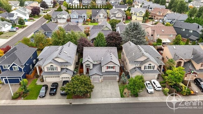 Building Photo - 2903 NE 184th Ave