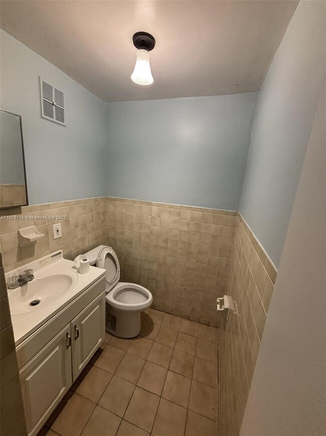 Building Photo - 384 NW 93rd St