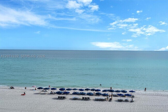 Building Photo - 17121 Collins Ave